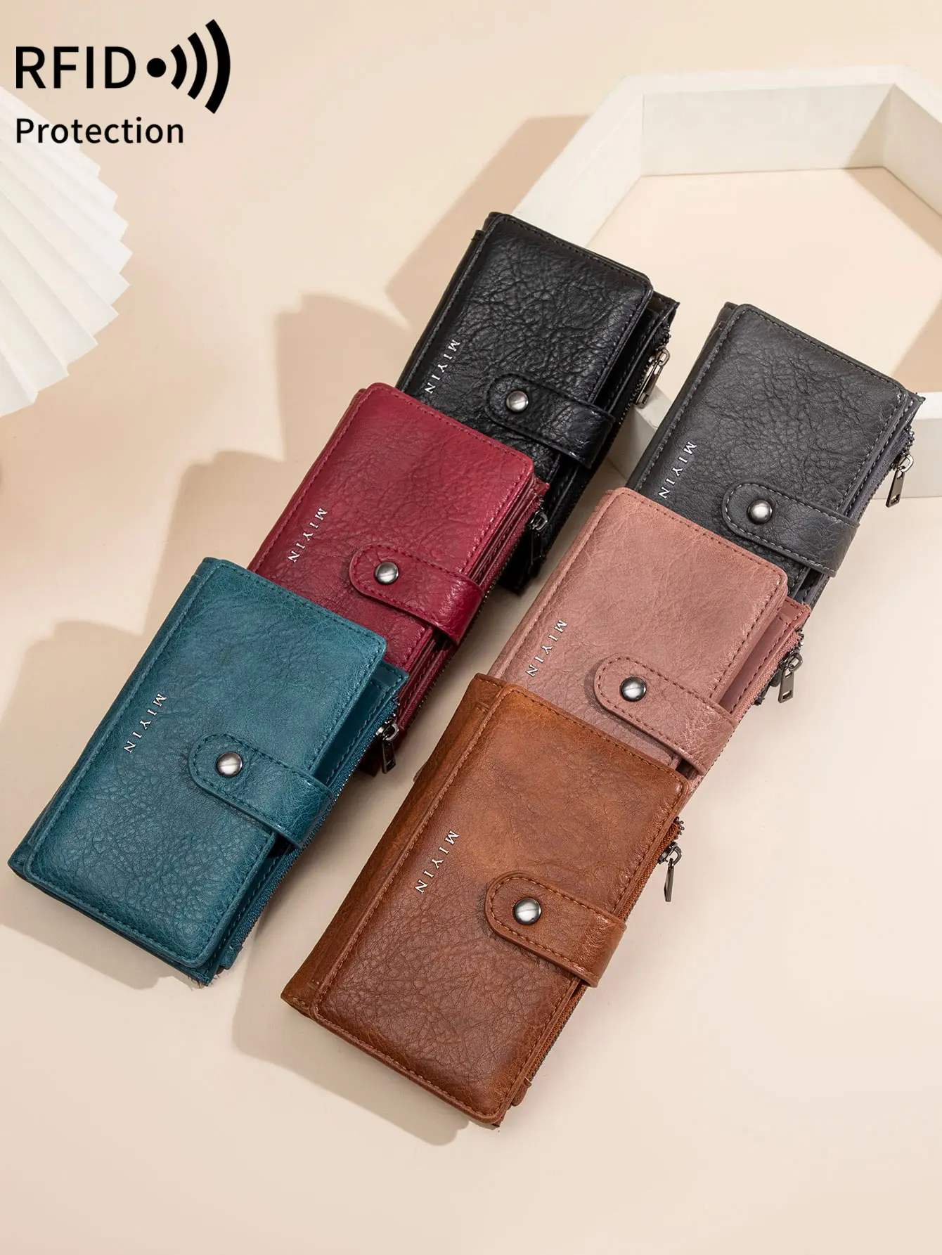 PU leather women's wallet retrothree fold large capacityshort wallet fashionable and portablecredit card IDcard women's card bag
