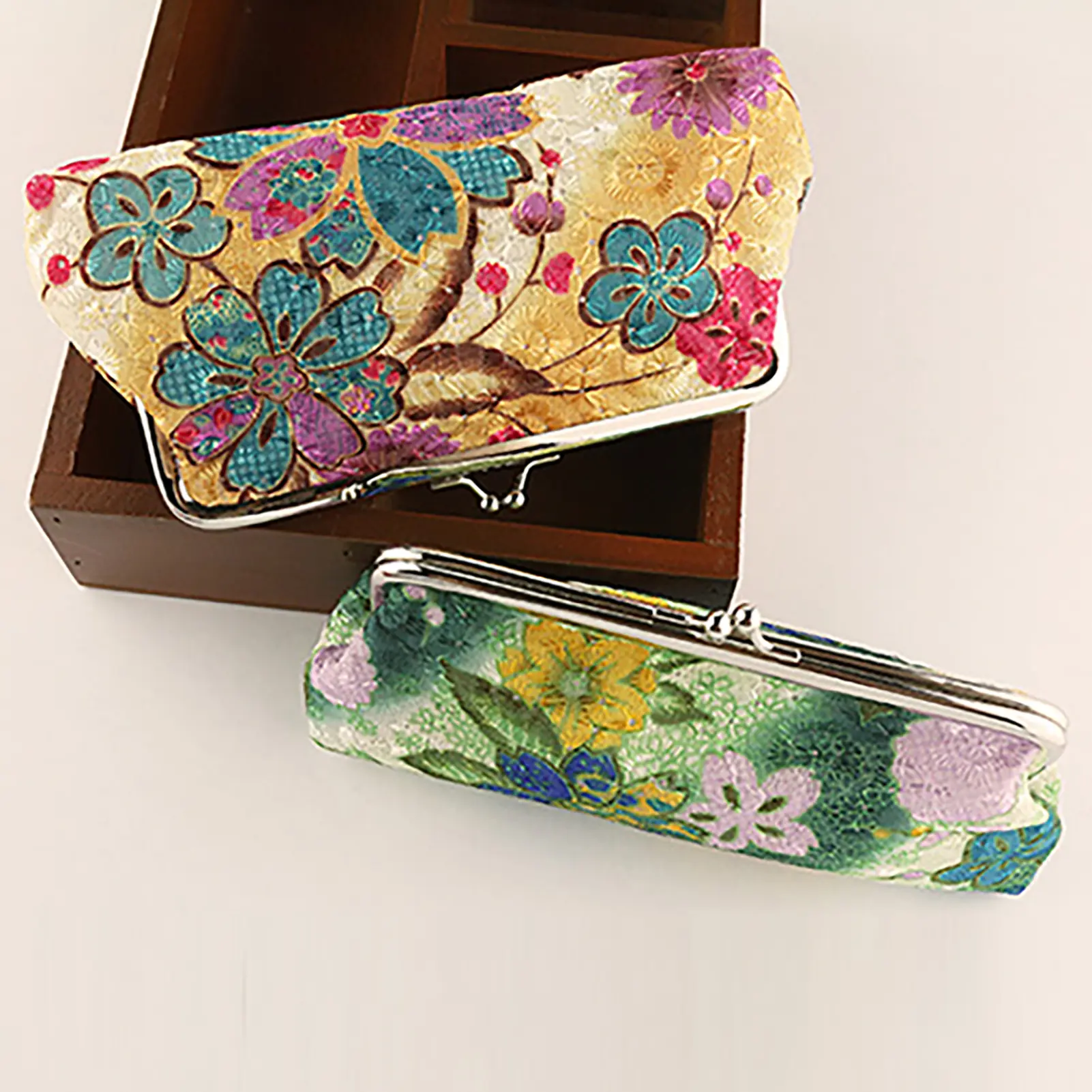 New Women's Coin Purse Cotton Embroidery Flower Handbag Hasp Pouch Wallet Money Bag Carteira кошелек женский bolsa feminina