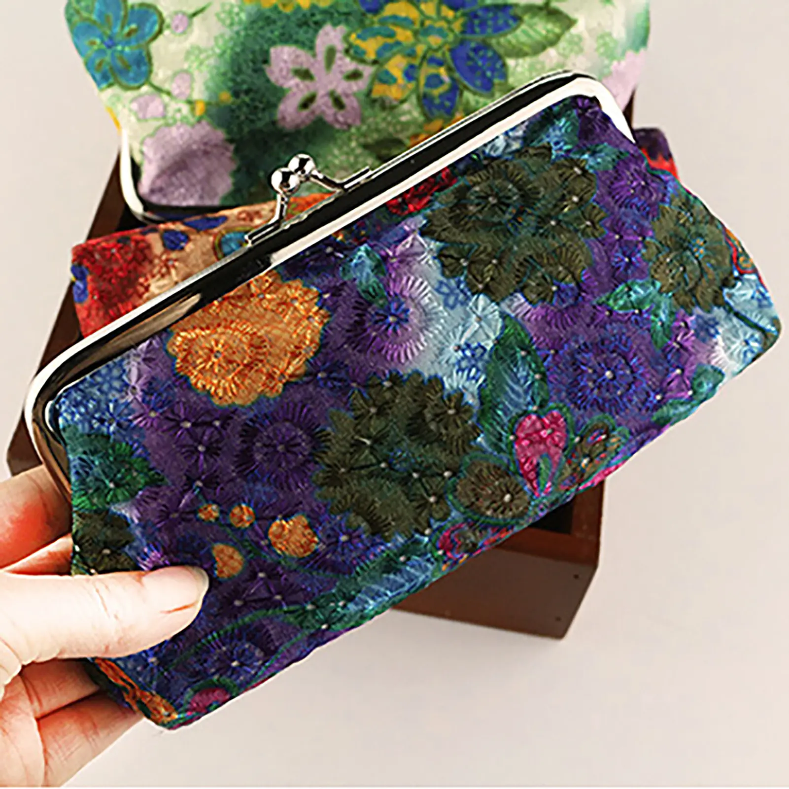 New Women's Coin Purse Cotton Embroidery Flower Handbag Hasp Pouch Wallet Money Bag Carteira кошелек женский bolsa feminina