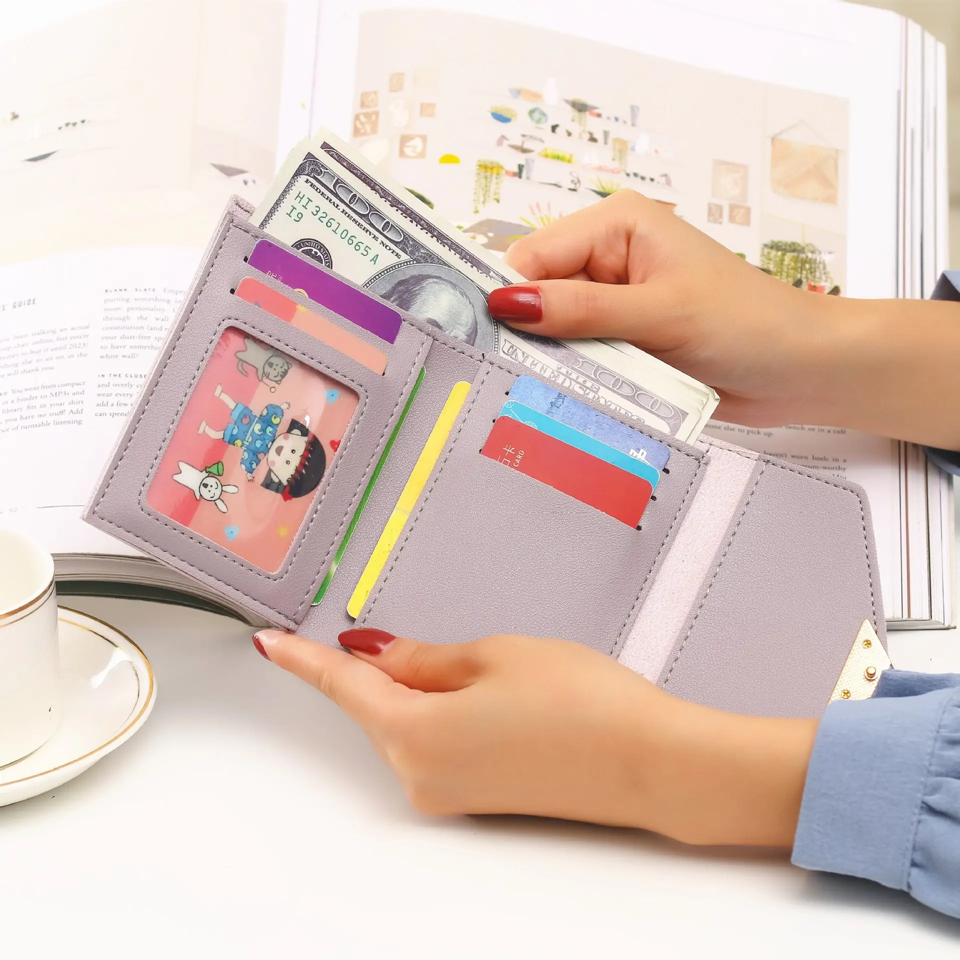 New Short Women Wallets Kpop Heart-Shaped Cute Small Women's Wallet High Quality PU Leather Slim Simple Female Purse
