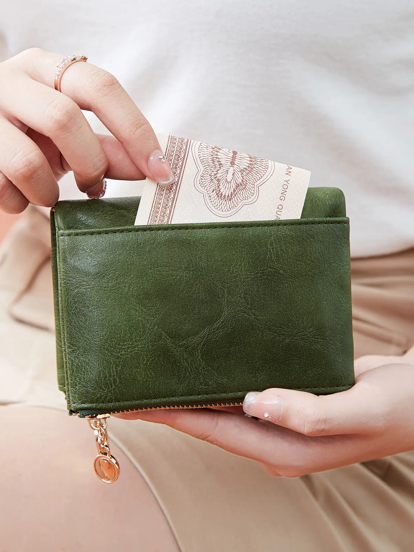Minimalist Women's Three Layer Wallet RFID Blocking Multiple Card Slots Large Capacity Zero Wallet Double Zipper Short wallet