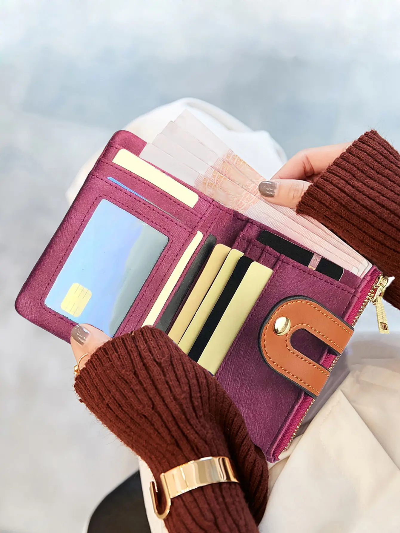 Fashion Women's Wallet High Quality PULeather Short Double Fold Wallet ColorContrast Large Capacity Women's Credit Card Card Bag