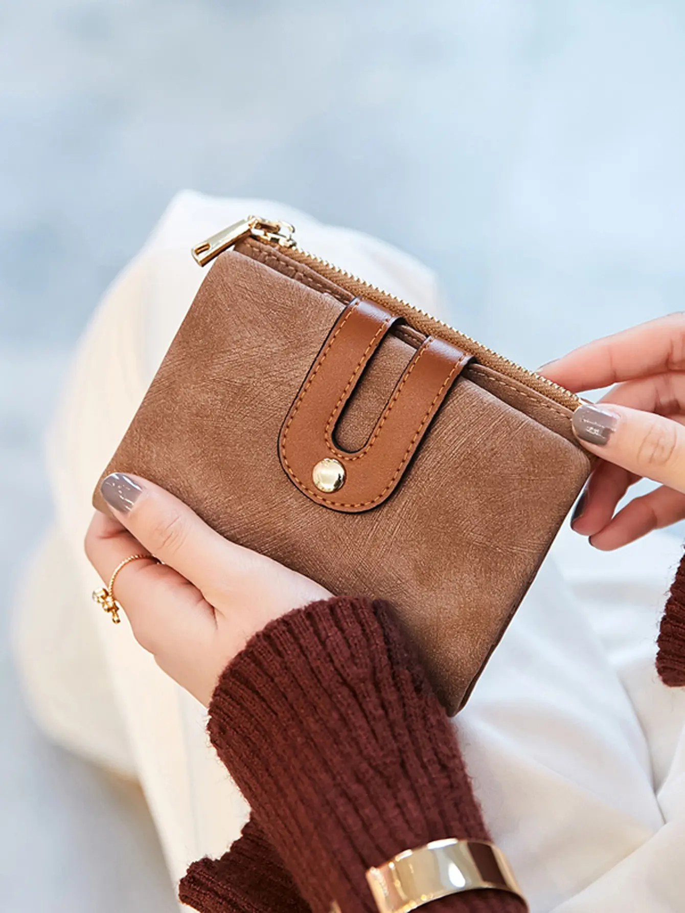 Fashion Women's Wallet High Quality PULeather Short Double Fold Wallet ColorContrast Large Capacity Women's Credit Card Card Bag