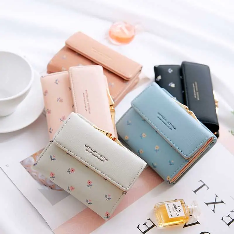 Women's short and niche wallet, 30% off printed short wallet, multi-slot fashionable and versatile, multi-slot coin coin wallet,