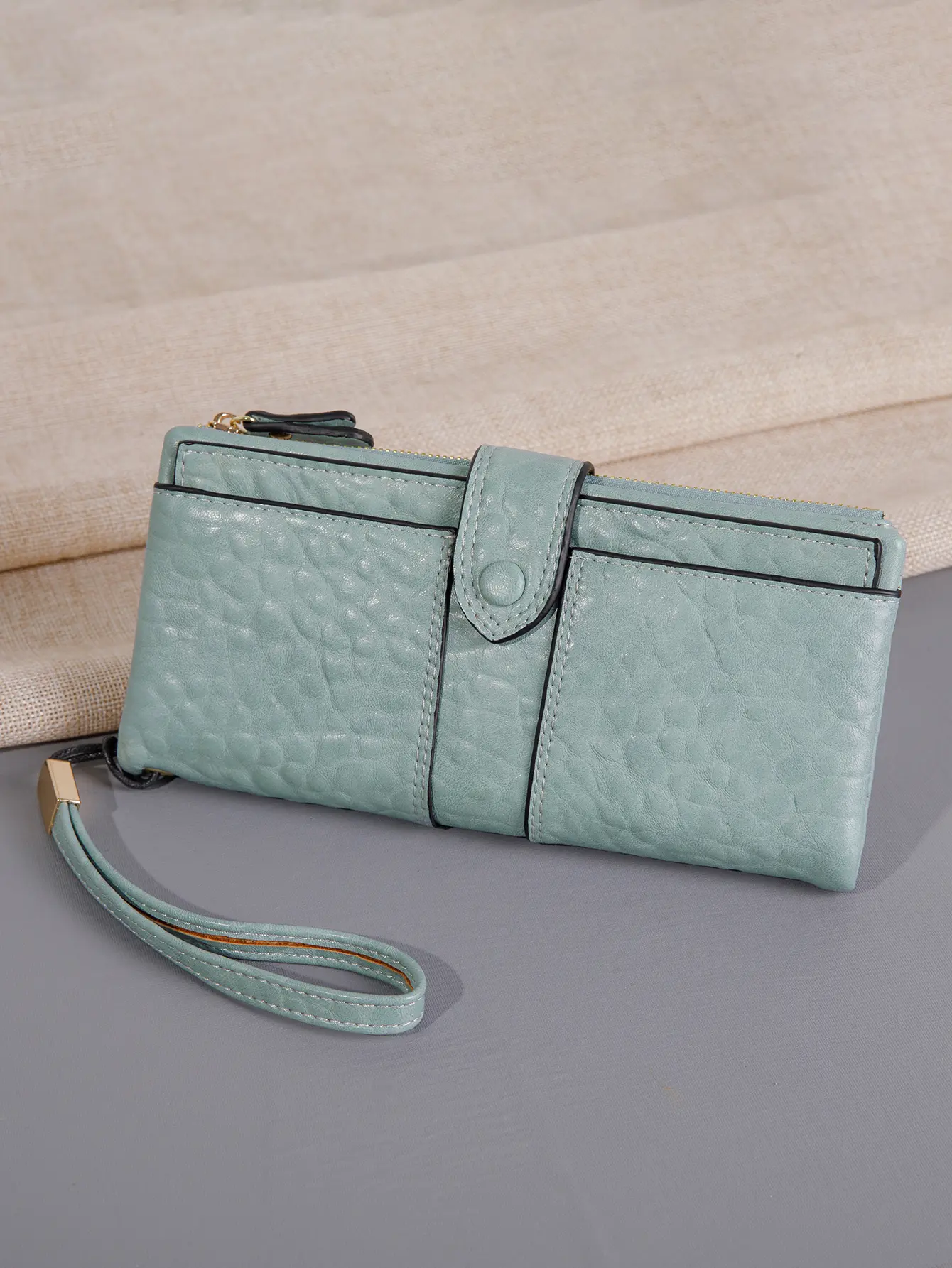 Retro minimalist buckle double fold women's wallet, long wallet with dual ID identity window and wrist strap
