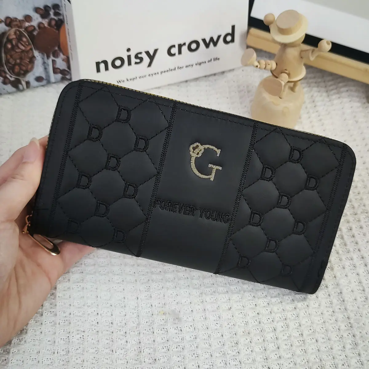 Women's wallet long letter embroidered women's long zipper versatile wallet large capacity mobile wallet