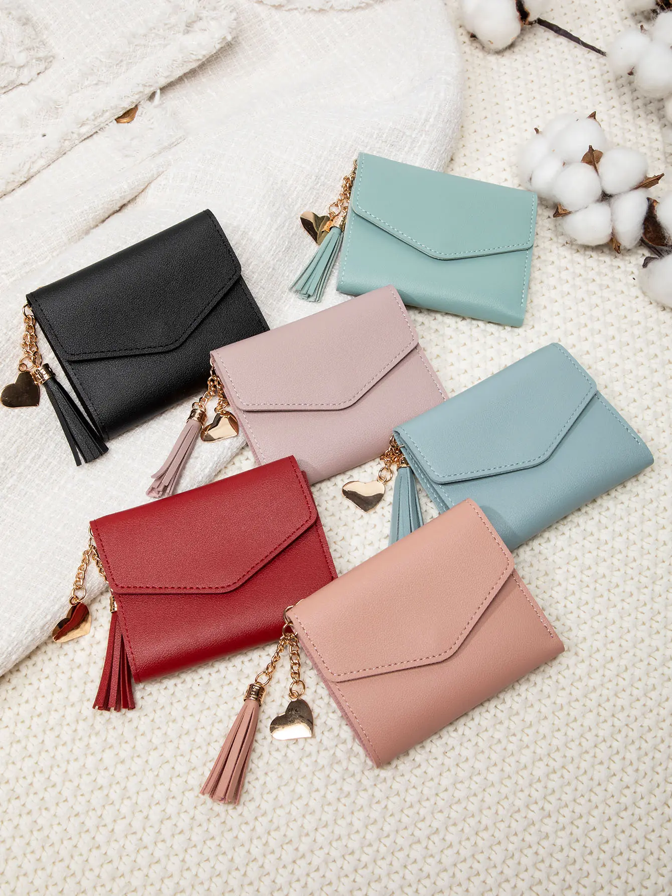 Compact Women’s Clutch Wallet Sleek Black,Portable Coin Purse with Golden-Tone Snap Closure&Tassel Detail Mini Lightweight Purse