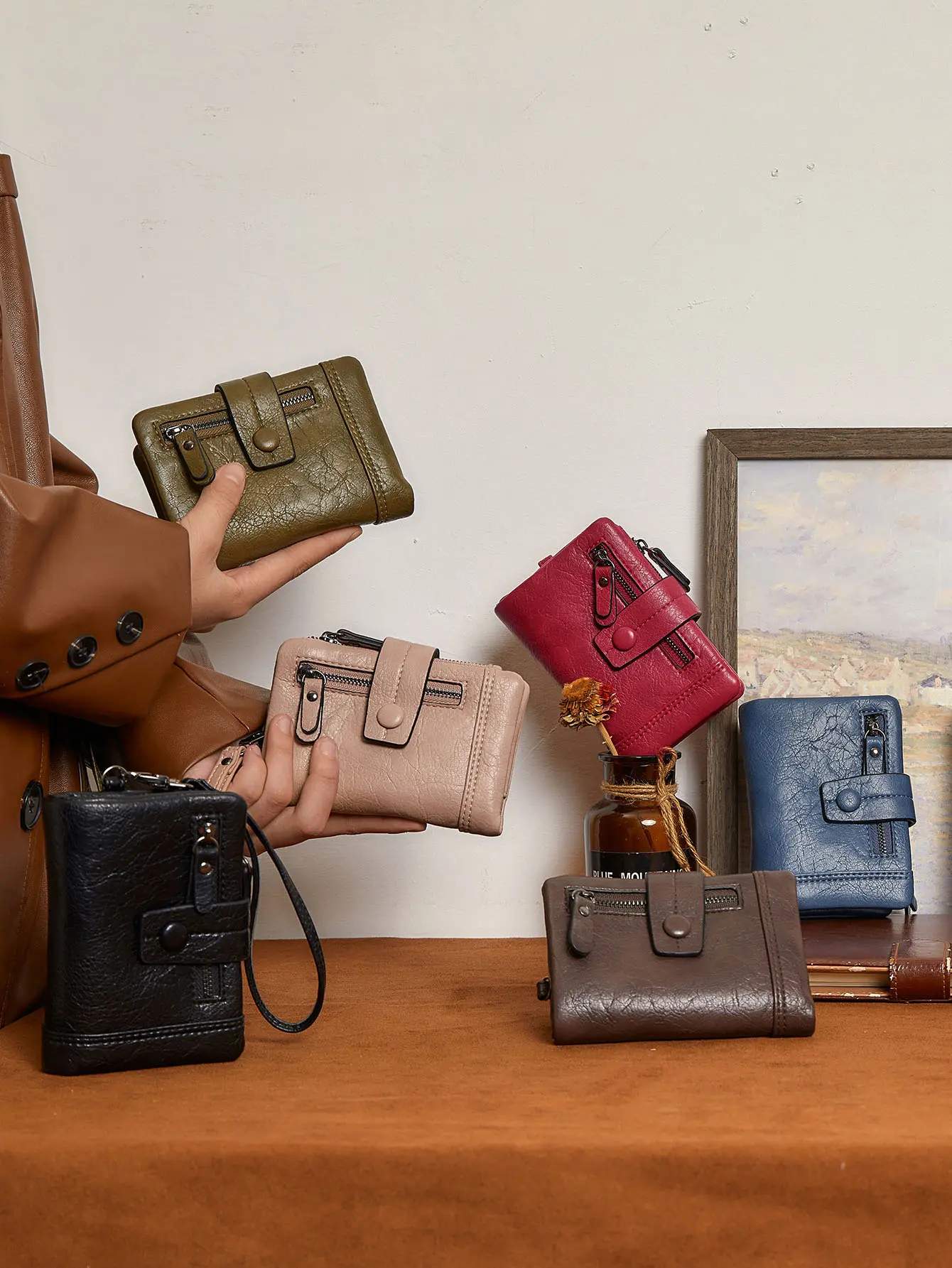 Fashion Women's Wallet RFID Shielding Multifunctional Buckle Zipper Design Short Coin Purse High Quality PU Leather Card Holder
