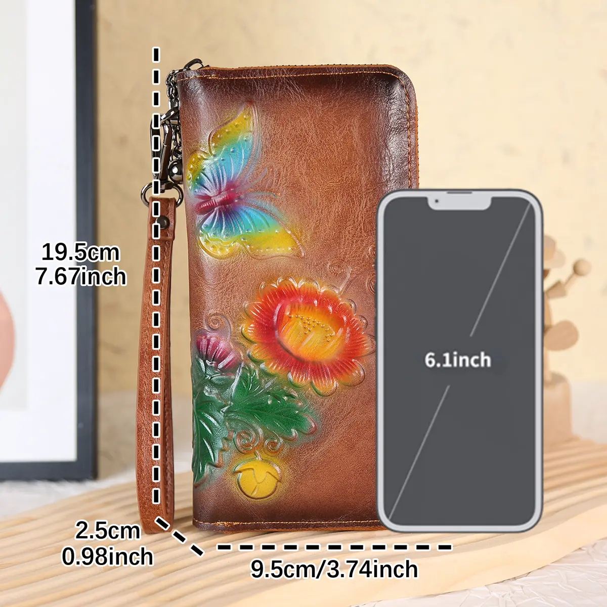 New ladies' handbag with butterfly pattern, medium to long wallet, retro embossed, spray painted, long wallet, fashionable zippe