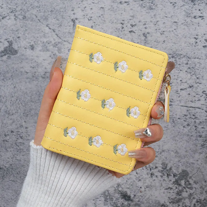 Women's Wallet Multi Pocket Coin Purse Short Fashion Embroidered Flower Pattern Korean Minimalist Multi-Cards Holder