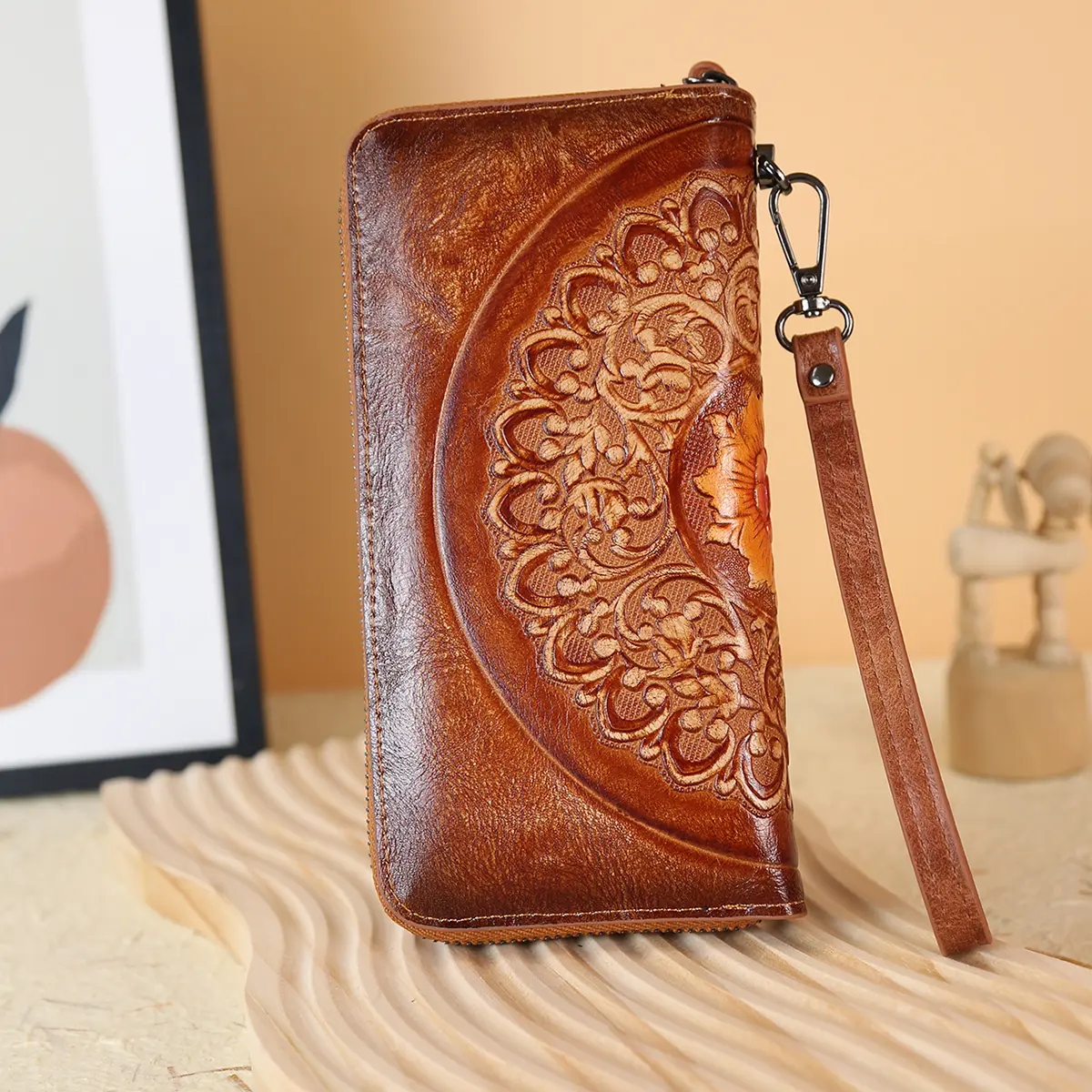 Ladies' Handbag New Retro Embossed Pattern Phone Bag Multi Card Long Wallet Fashion Spray Handbag