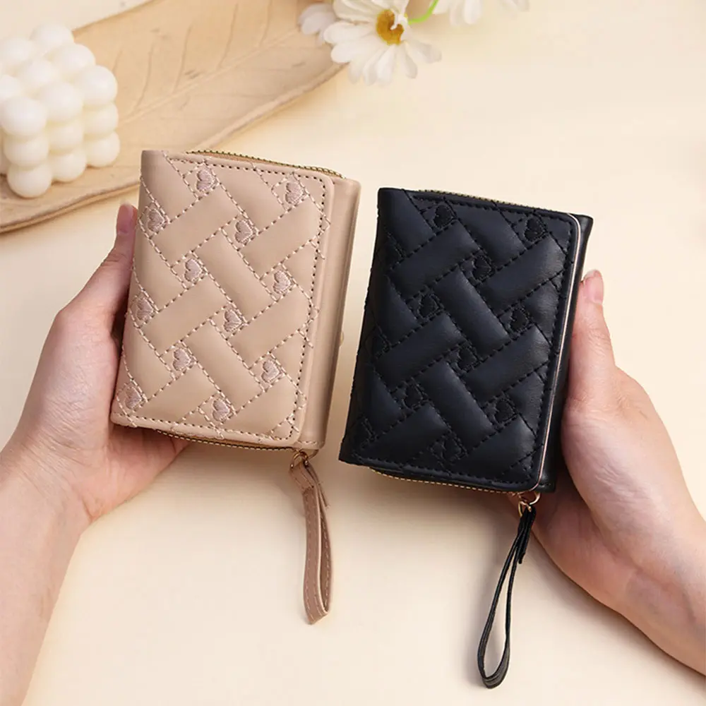 1Pc Fashion Embroidered Heart-Shaped Short Wallet, Heart Pattern Stitch Detail Coin Purse, Daily PU Leather Zipper Small Wallet