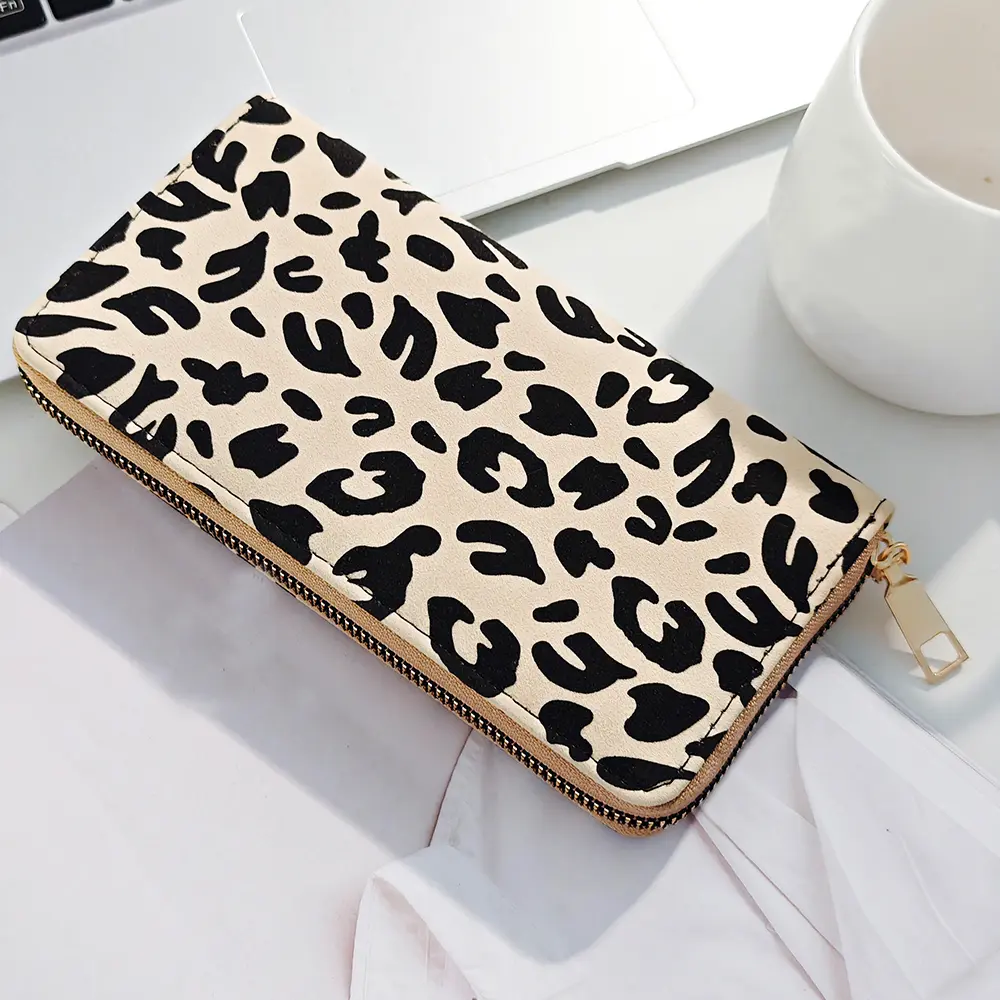 Simple And Versatile Leopard Print Wallet With Large Capacity And Multiple Card Slots, Multifunctional Women's Handbag