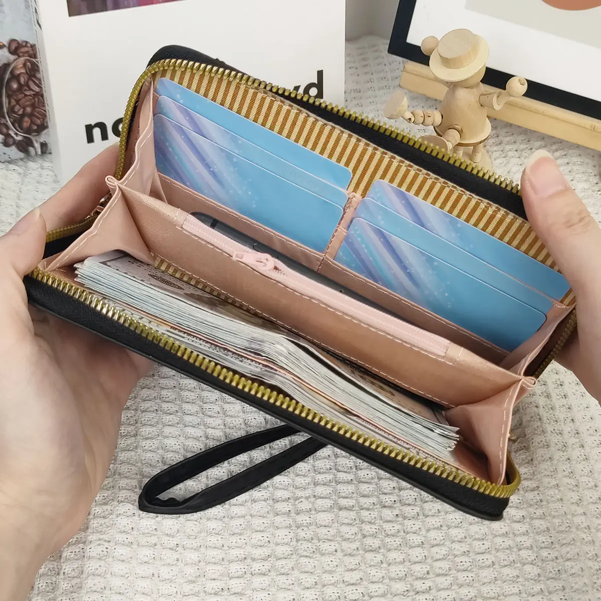 Women's wallet long bow pattern embroidered women's long zipper versatile wallet large capacity mobile wallet