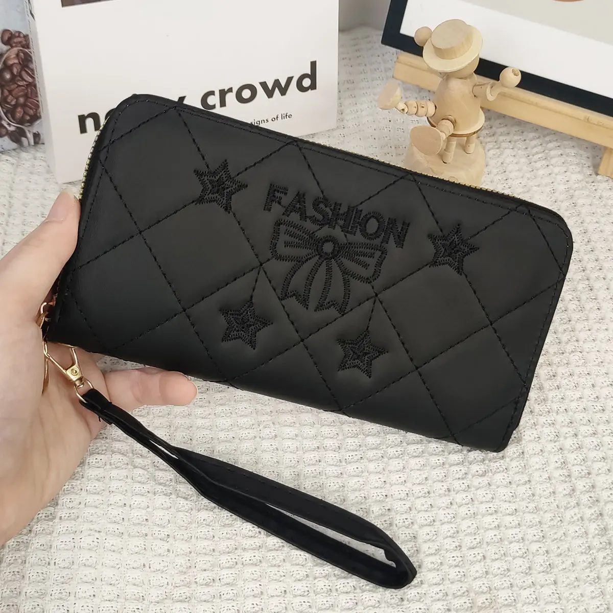 Women's wallet long bow pattern embroidered women's long zipper versatile wallet large capacity mobile wallet