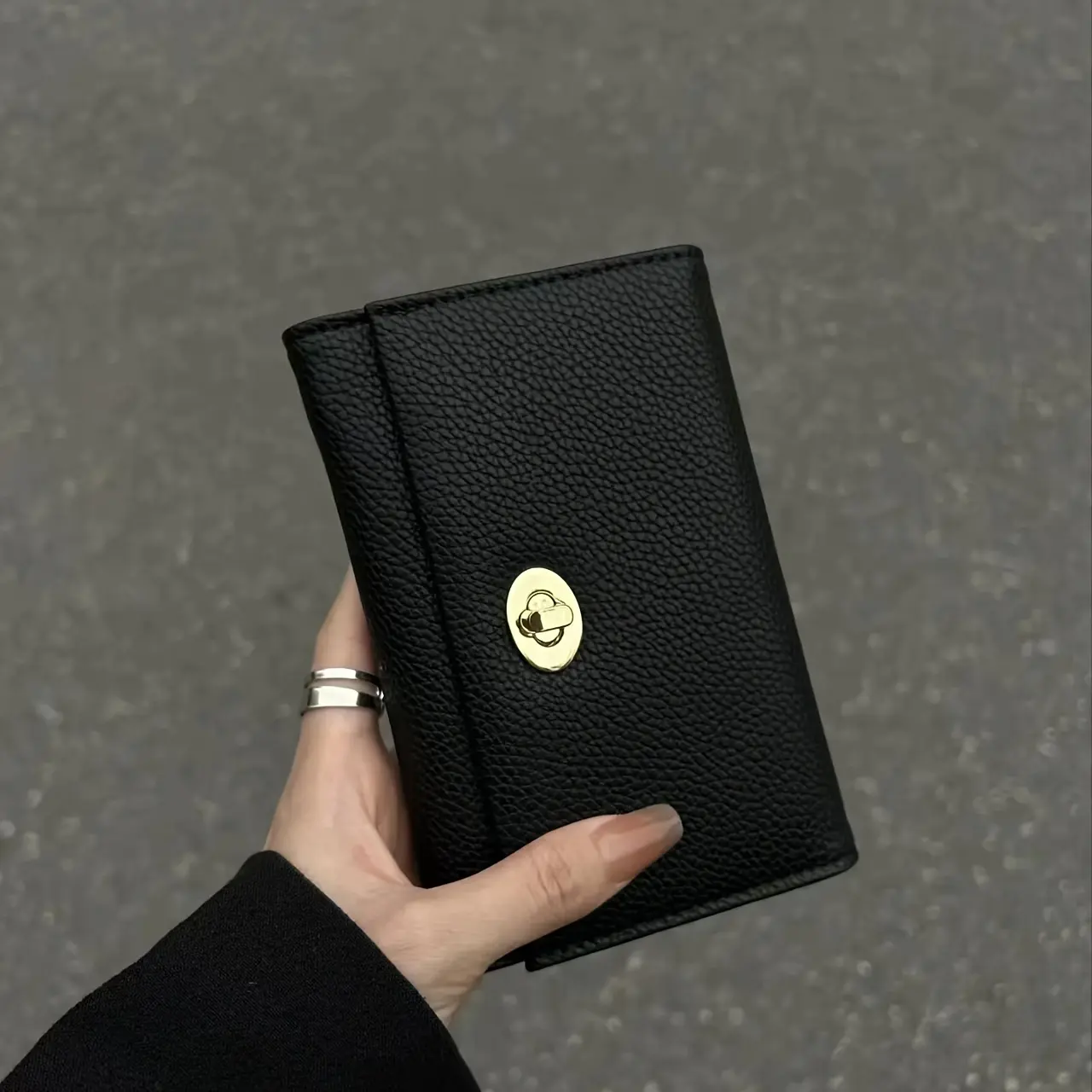 Exquisite Black Women's Wallet - Cool Style Compact Card Holder Wallet, Multiple Card Slots and Short Wallets