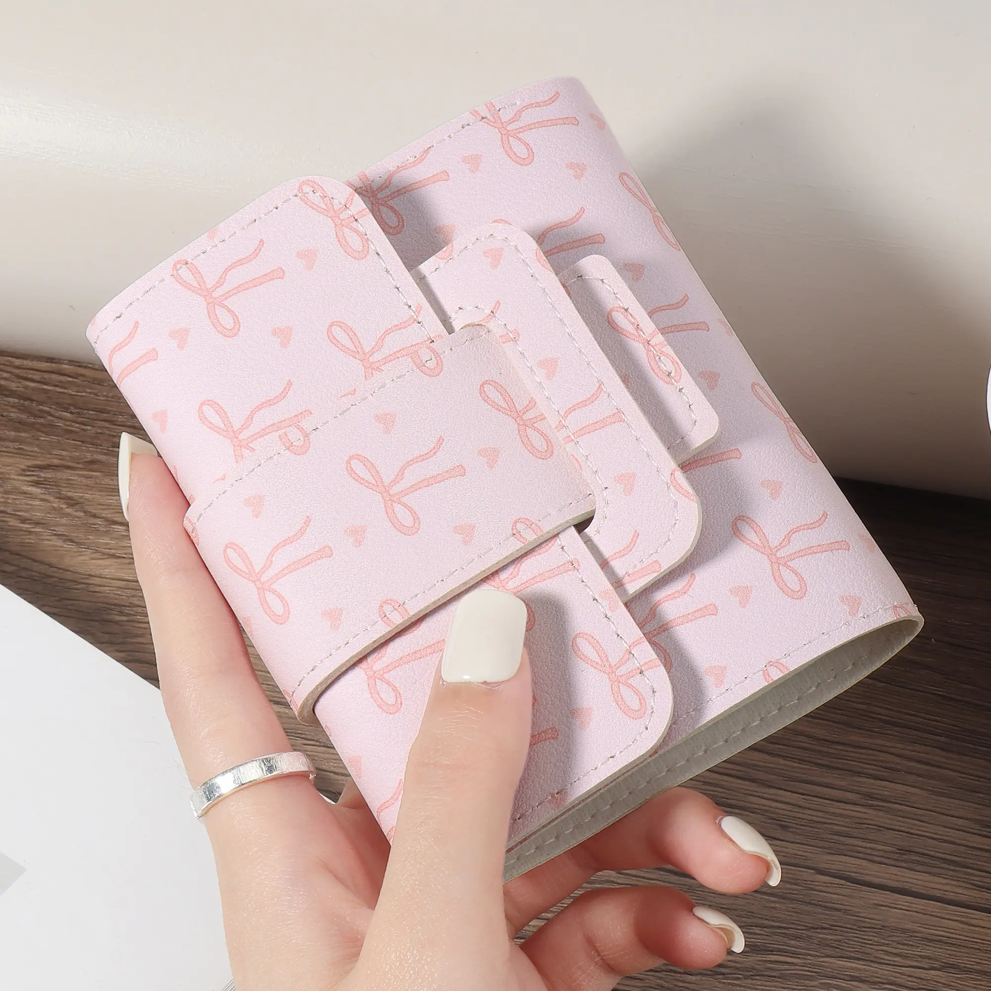 Women's multifunctional short wallet zipper wallet, fashionable coin wallet zipper, high-quality credit card storage bag, simple