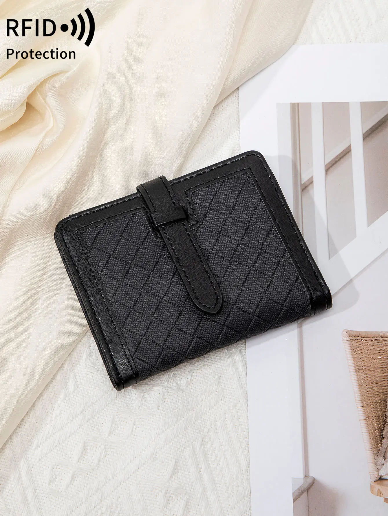 RFID Women's Short Wallet Small Ultra-thin Credit Card Wallet Fashion Diamond PU Leather Bi-fold Cash Zipper Coin PocketIDPocket