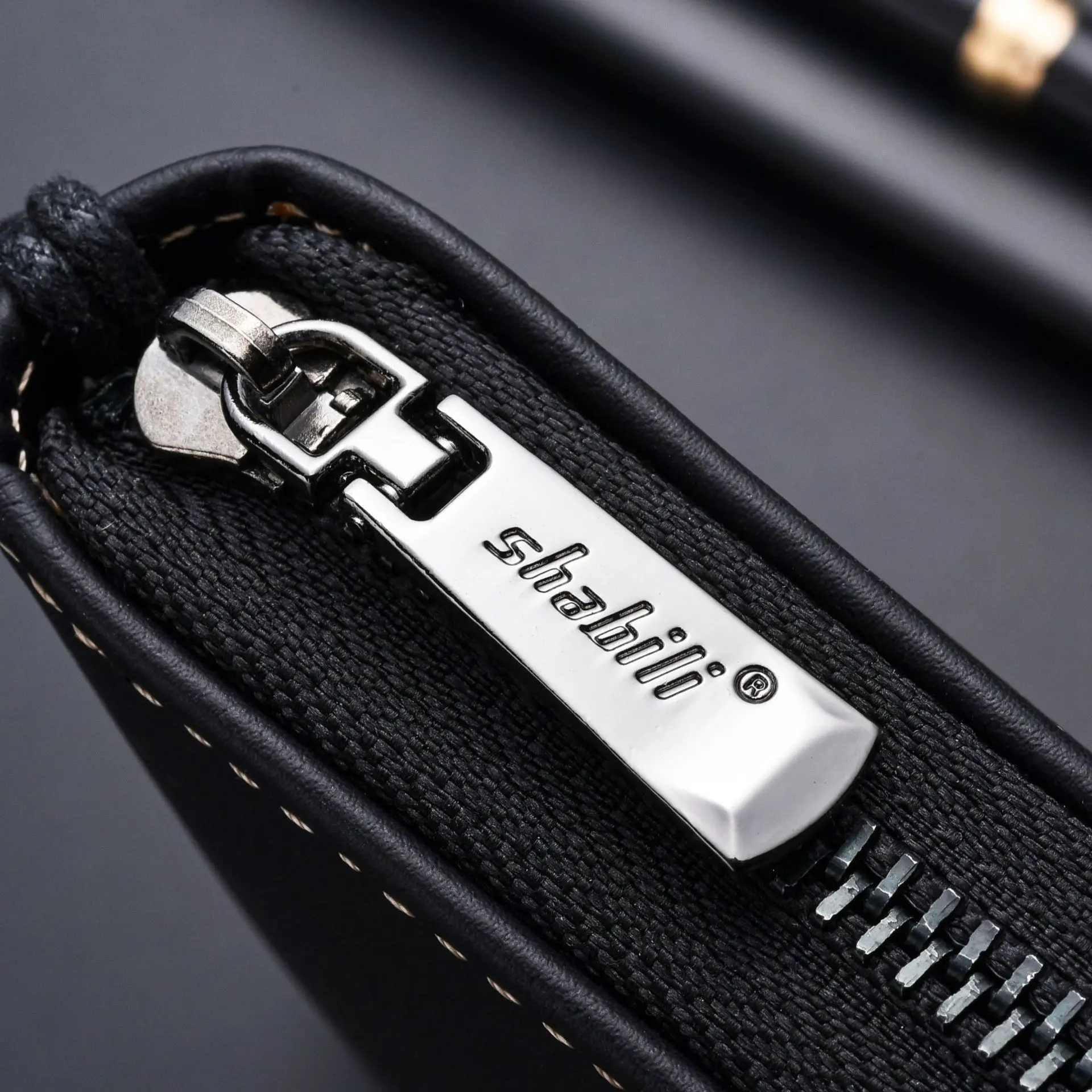 Men's Long Leather Wallet - Slim Zipper Design with High Capacity, Coin Pocket & Card Holder (Casual Money Bag)