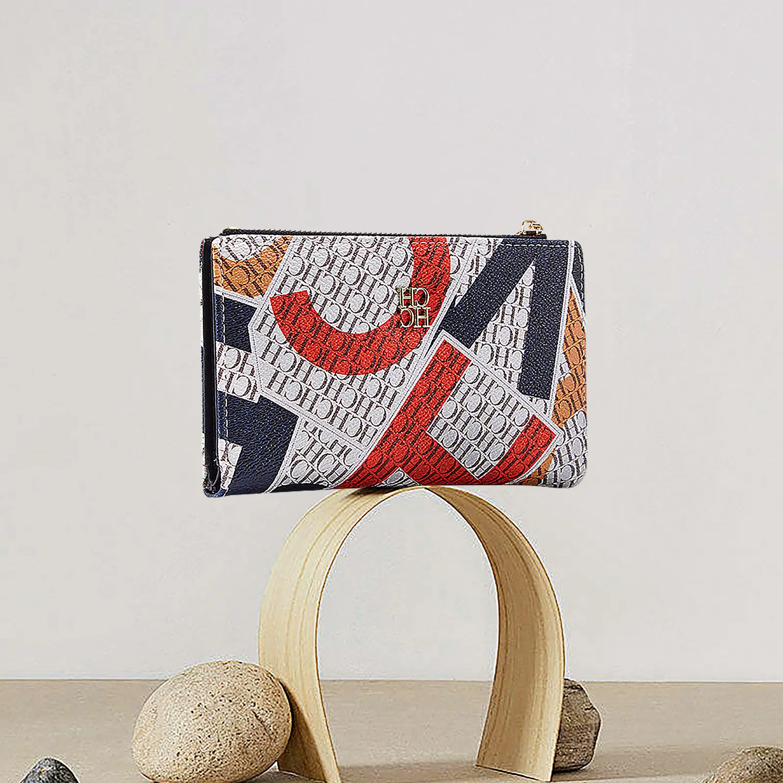Multiple Styles to Choose From Fashionable Classics Women's Wallets with Letter Cartoon Patterns and Exquisite Craftsmanship