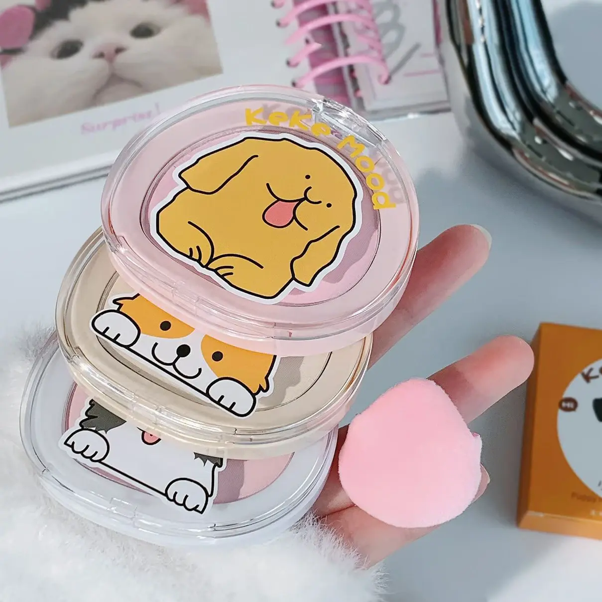 Cute Claw Monochrome Highlights Powder Face Matte White Pink Blusher Brightening Setting Powder Concealer Compact Makeup Palette