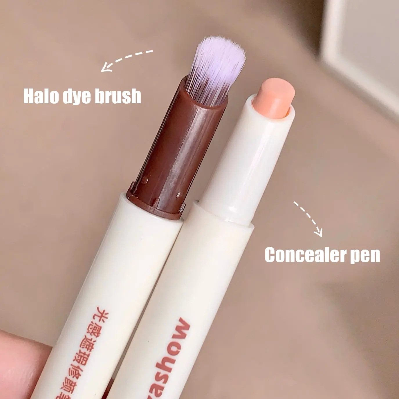 Double head Concealer Pen With Halo Dye Brush Soft Cream Detail Covering Acne Dark Circles Even Skin Tone Brightening Foundation