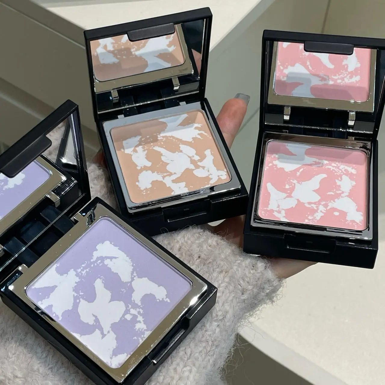 Brightening Violet Setting Powder Oil Control Makeup Lasting Smooth Dry Powder Whitening Matte Press Powder With Velvet Puff