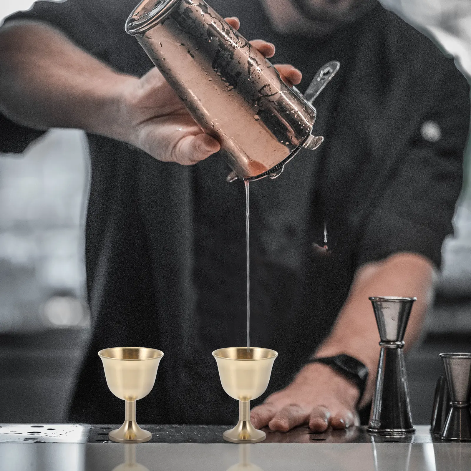 2 Pcs Copper Goblet Heavy Duty Cocktail Glass Decorative Table Cup Drink Vessel Chilled Beer Iced Coffee Copper Mug Kitchen