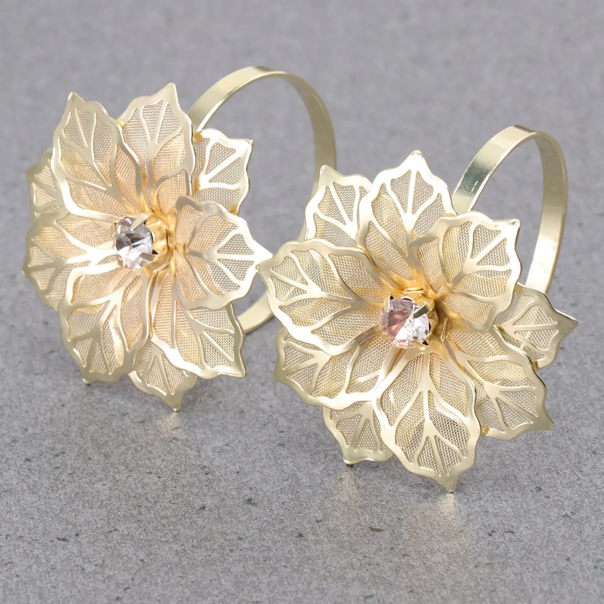 12 Pcs Ring Alloy Holder Elegant Flower Design Mouth Cloth Napkin Ring Mouth Cloth Table Decor Golden Simple Kitchen Barware