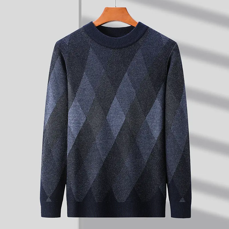 Advanced luxury autumn and winter round neck diamond pattern fashionable casual men's sweater thickened knitted pullover ﻿