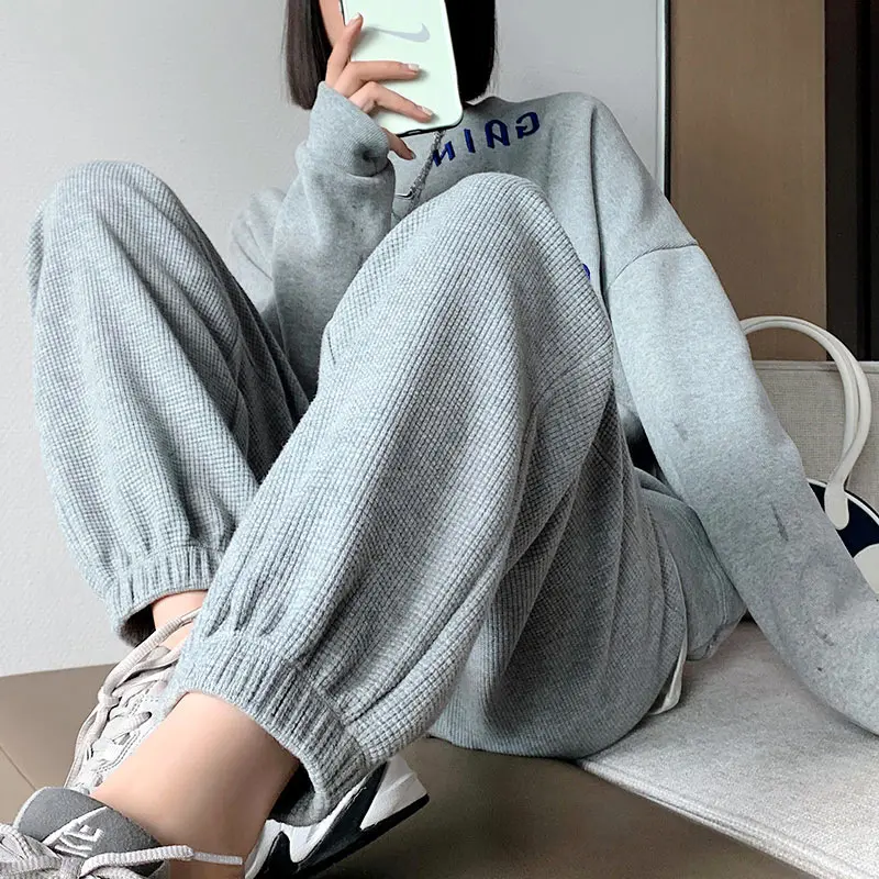 Thin and loose waffle style sporty minimalist slimming pants, women's casual sweatpants