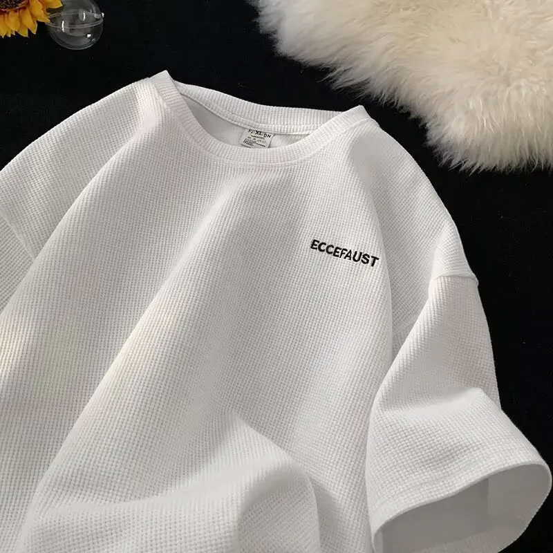 Summer new hot T-shirt waffle short sleeved men's versatile fashion trend loose round neck youth T-shirt men