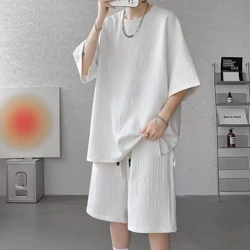 324