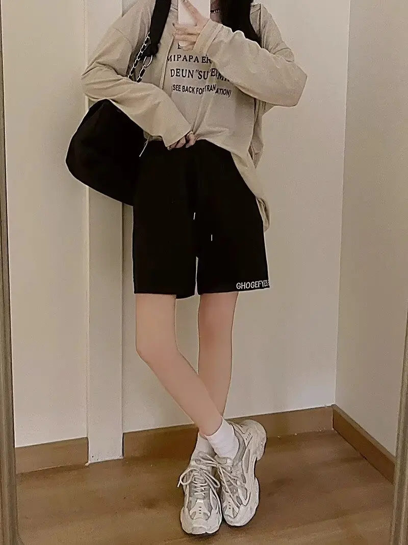 High waisted embroidered sports shorts for women, loose and wide leg straight leg cropped pants, versatile and slimming, casual