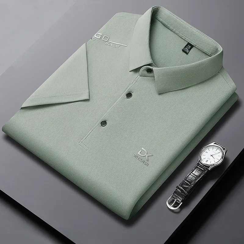 New Men's Business Casual Short Sleeved Shirt with Badge Solid Color Polo Shirt Fashionable Breathable Comfortable Versatile Top