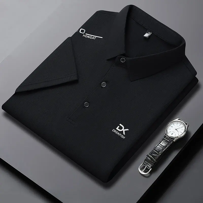 New Men's Business Casual Short Sleeved Shirt with Badge Solid Color Polo Shirt Fashionable Breathable Comfortable Versatile Top