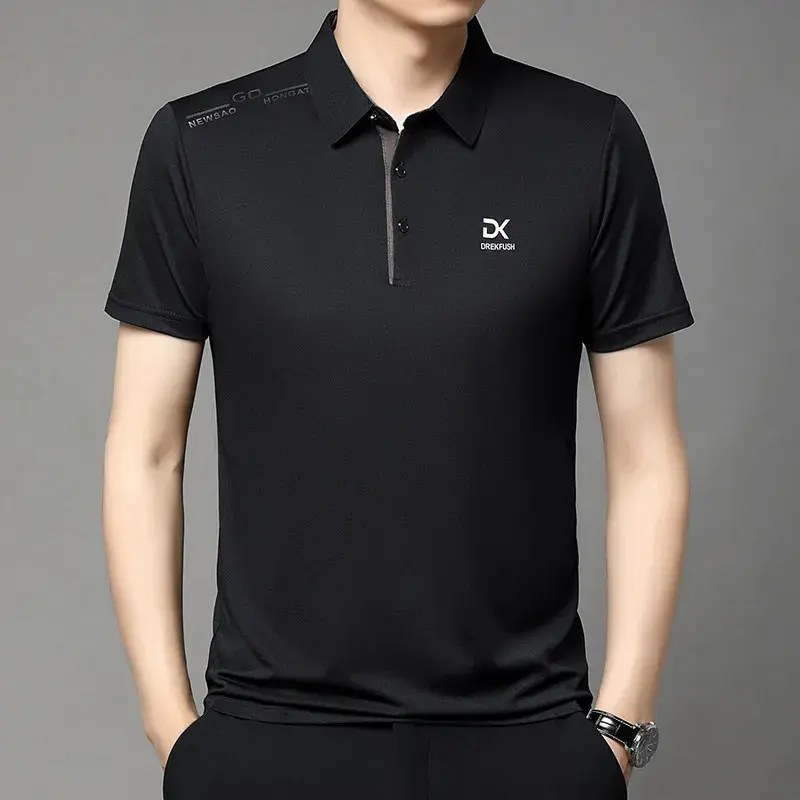 New Men's Business Casual Short Sleeved Shirt with Badge Solid Color Polo Shirt Fashionable Breathable Comfortable Versatile Top