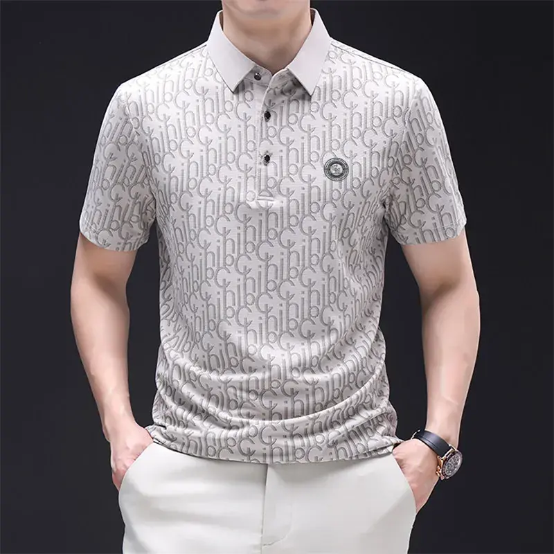 New Men's Business Casual Short Sleeved Shirt with Badge Solid Color Polo Shirt Fashionable Breathable Comfortable Versatile Top