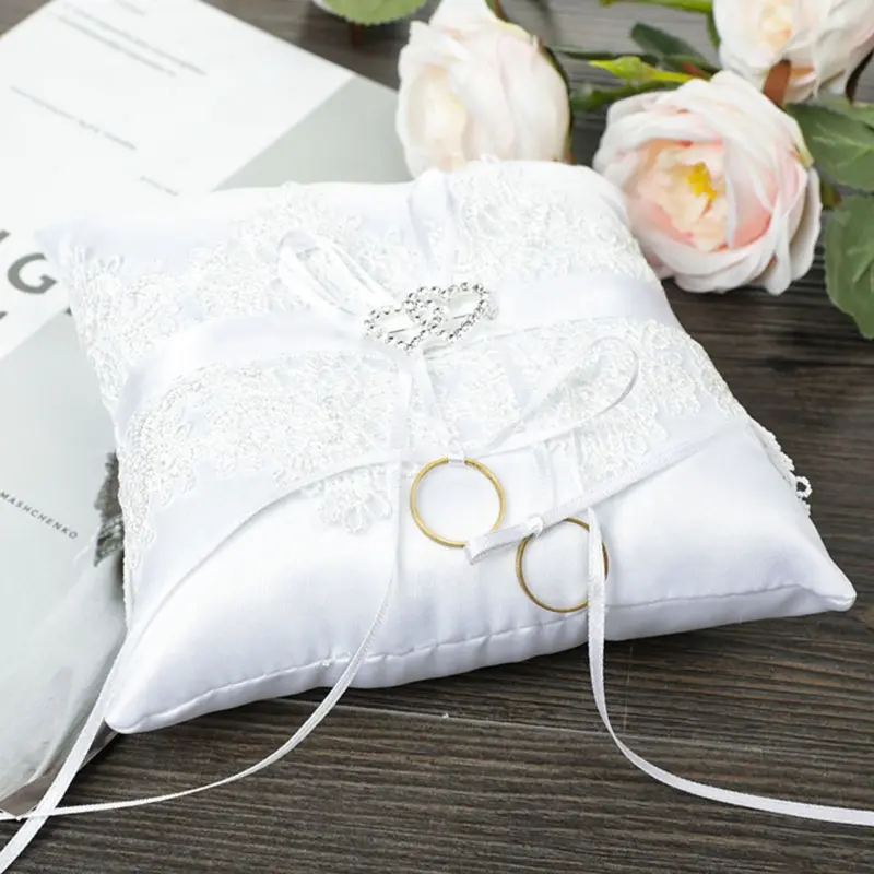 Wedding Rings Pillow Love Heart Charm Bowknot Rings Bearer Hollowed Lace Decoration for Rings Display Organization