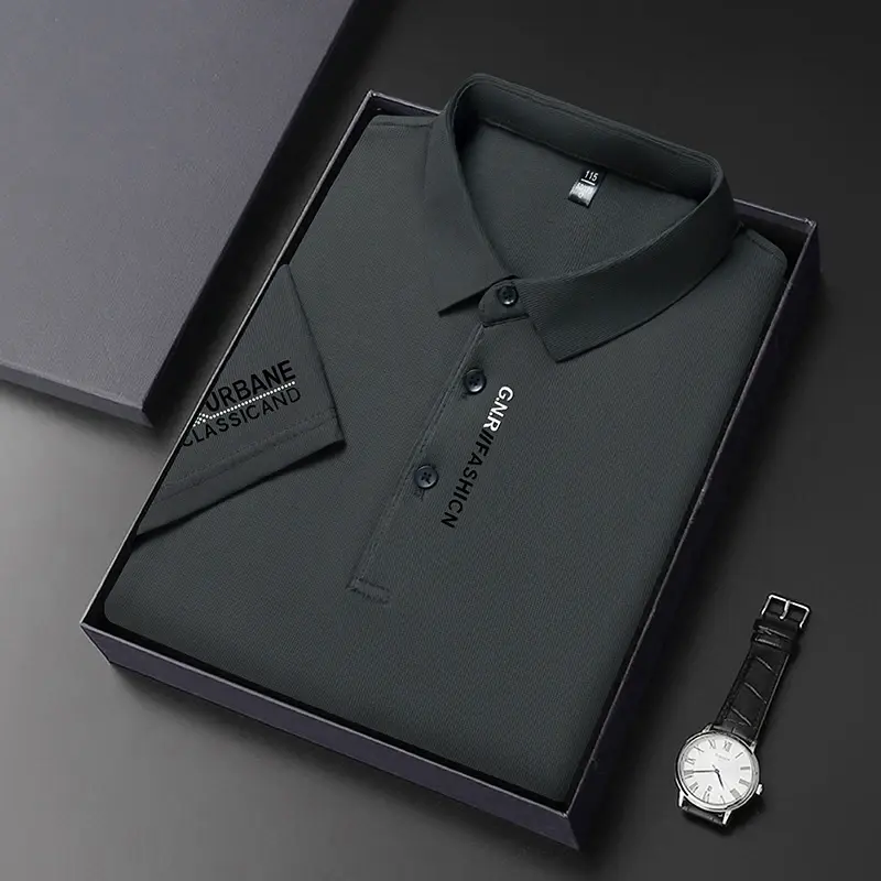 New Men's Business Casual Short Sleeved Shirt with Badge Solid Color Polo Shirt Fashionable Breathable Comfortable Versatile Top