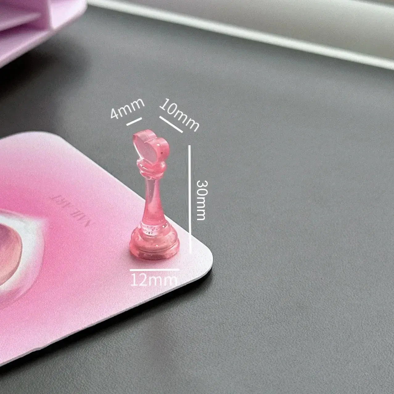 Lootaan Love Heart Nail Holder Tips Stand for Press On Nails Acrylic Showing Shelves Nail Art Display Organizer Manicure Tool