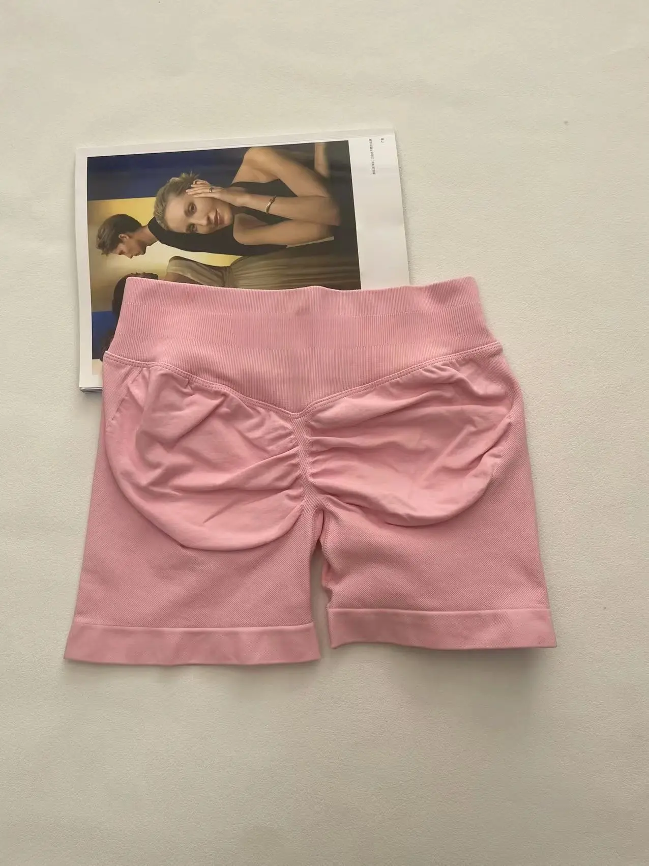 Women's Yoga Shorts Stretch Breathable Peach Hip Hip Fitness Running Shorts Hip High Stretch Sweat Wicks Running Shorts