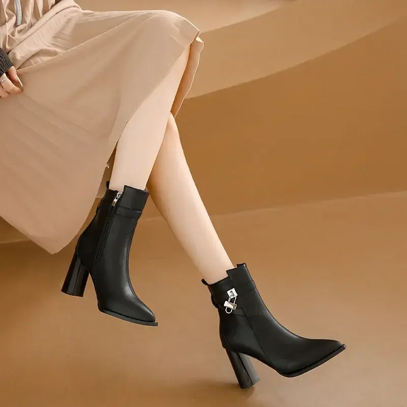 Women' Ankle Boots Chunky High Heel Short Boots Fashion Pointed Fashion Side Zipper Platform White Boots Botas De Mujer 2024
