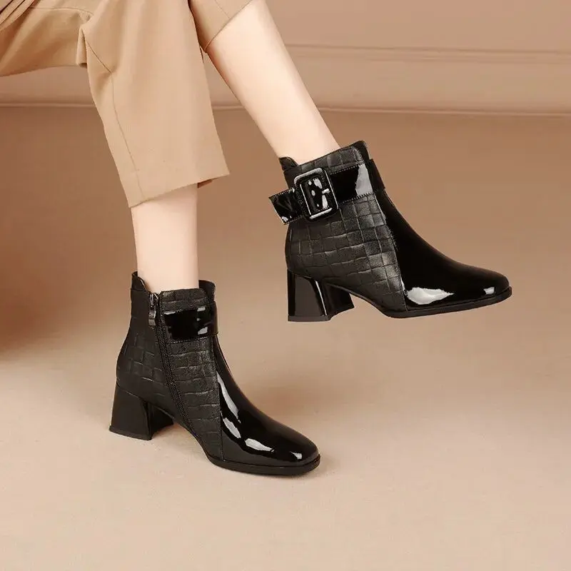 Women Ankle Boots Thick Heels Platform Short Boots Fashion AutumnNew Female Shoes Retro Belt Buckle Work Shoes Botas De Mujer