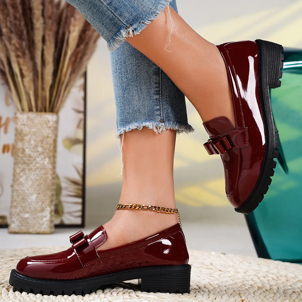 New Fashion Round Toe Flat Leather Womens Loafers Casual Solid Color Walking Shopping Women's Flat Shoes zapatillas mujer