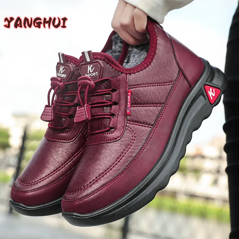 Winter Plush Leather Solid Color Sneakers Women's Fashion and Versatile Lovers' Shoes Light Anti-skid Comfortable Large Boots