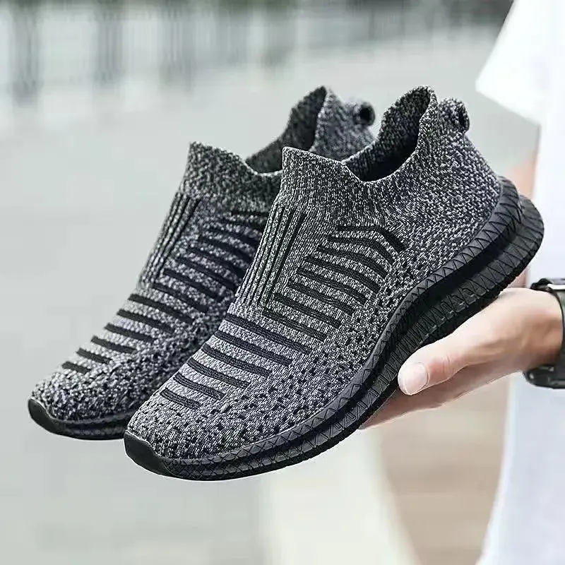 2025Breathable Men Casual Shoes Lightweight Outdoor Male Walking Shoes Anti-slip Men's Sneakers Slip on Flats Vulcanized Shoes