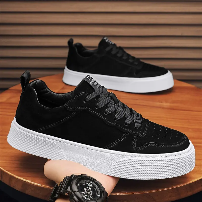 Men's Casual Sneakers Lightweight Flat Shoes Comfortable Non Slip Running Shoes Soft Sole Vulcanized Shoes for Men Zapatos2025