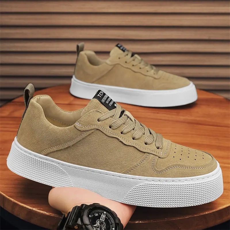 Men's Casual Sneakers Lightweight Flat Shoes Comfortable Non Slip Running Shoes Soft Sole Vulcanized Shoes for Men Zapatos2025