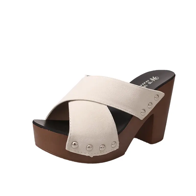 2023 New Fashion Slippers Fashion Rivets Open Toe Trendy Women Shoes Thick Heels Middle Heels Women's Slippers Plus Size
